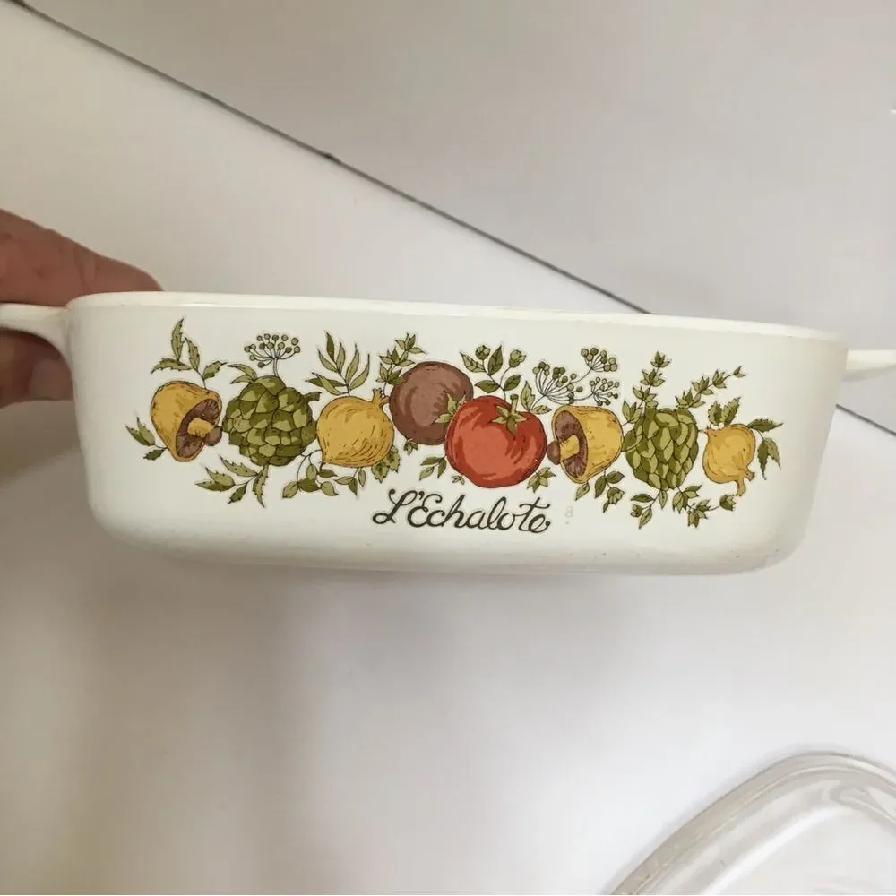 TWO CORNING WARE SPICE OF LIFE BAKING DISHES WITH LIDS‎